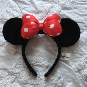 Disneyland Minnie Mouse Ears